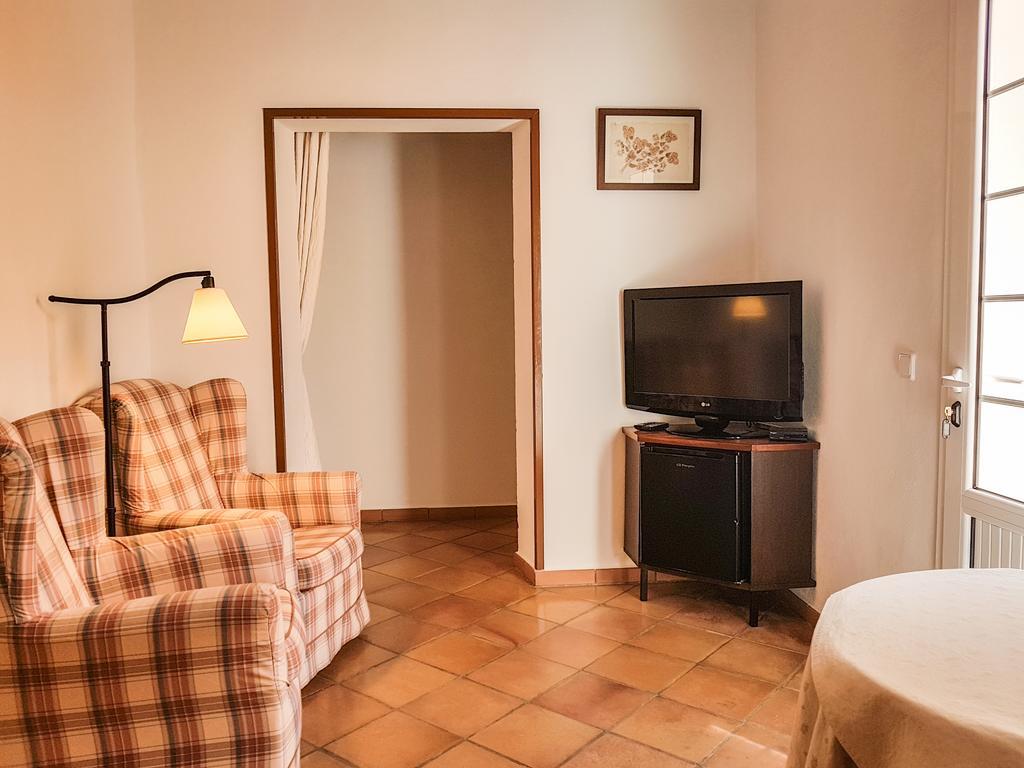 Hotel Rural Son Tretze - Adults Only Sant Lluis Room photo